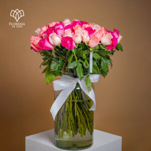Florero 100 rosas base cristal