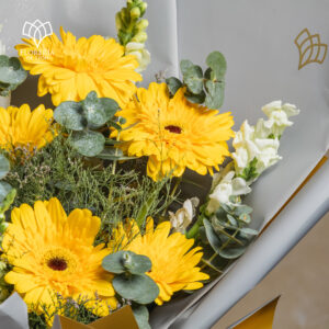 Alternative view of Ramo 6 gerberas amarillas