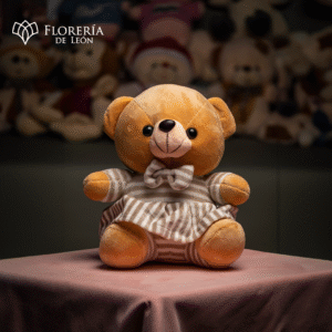 Oso con vestido de rayas